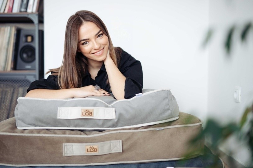 "Kendinize ve yaptığınız işe güvenin." - Alma Subašić, IUS Mezunları Başarı Hikayesi